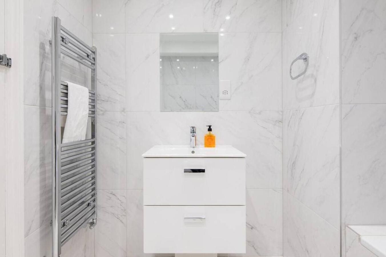 Apartament Steps From Hyde Park 2Br 2Bath Sleeps 6 Londyn Zewnętrze zdjęcie